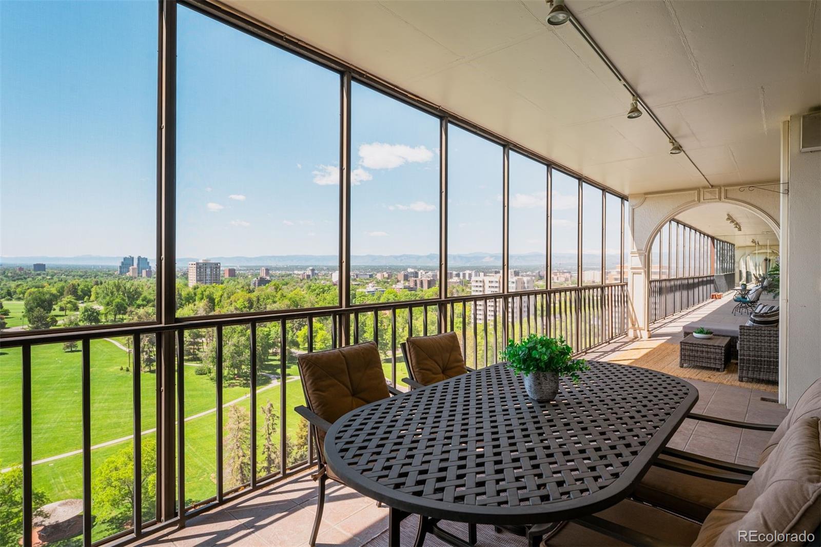 1201 N Williams Street Unit: 15A
