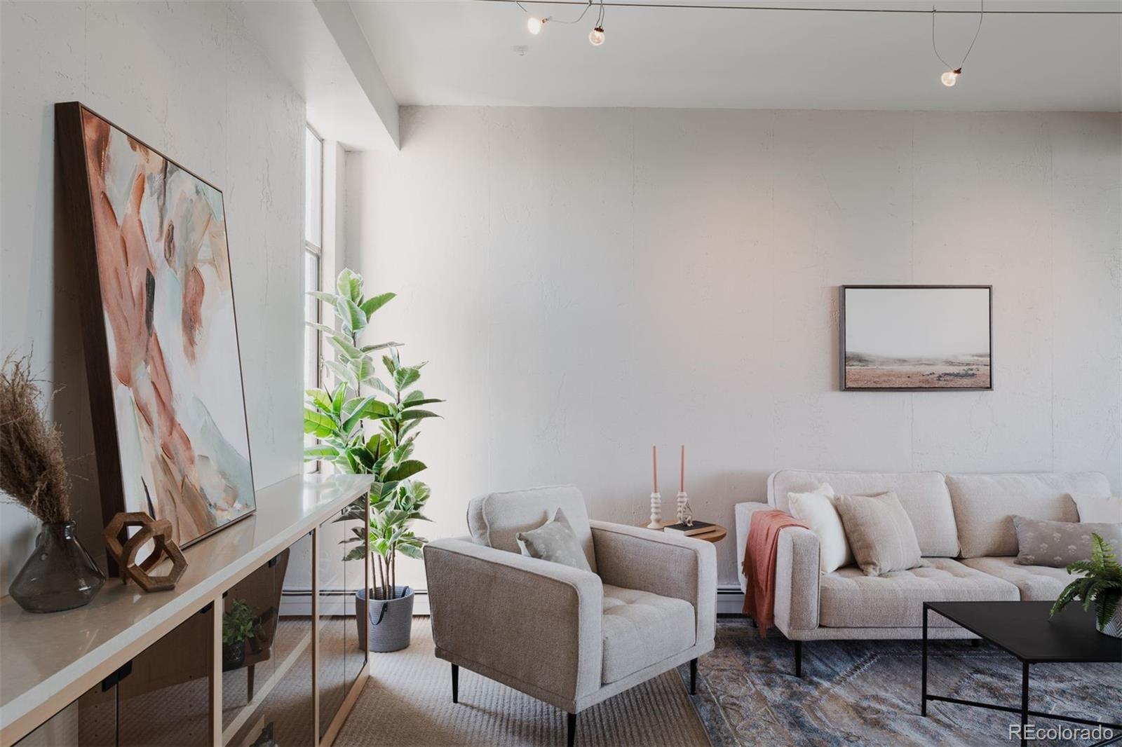 1201 N Williams Street Unit: 15A