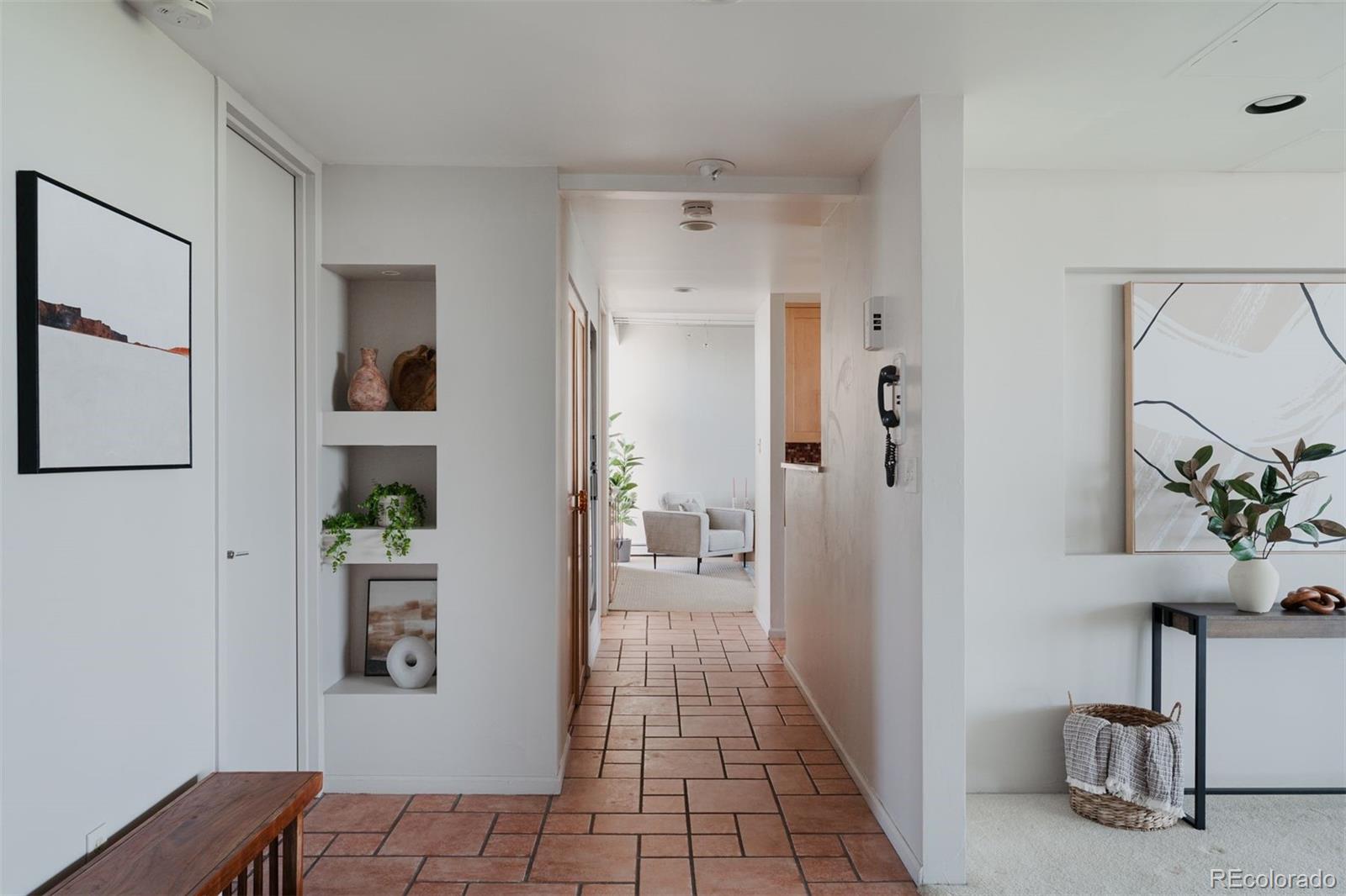 1201 N Williams Street Unit: 15A