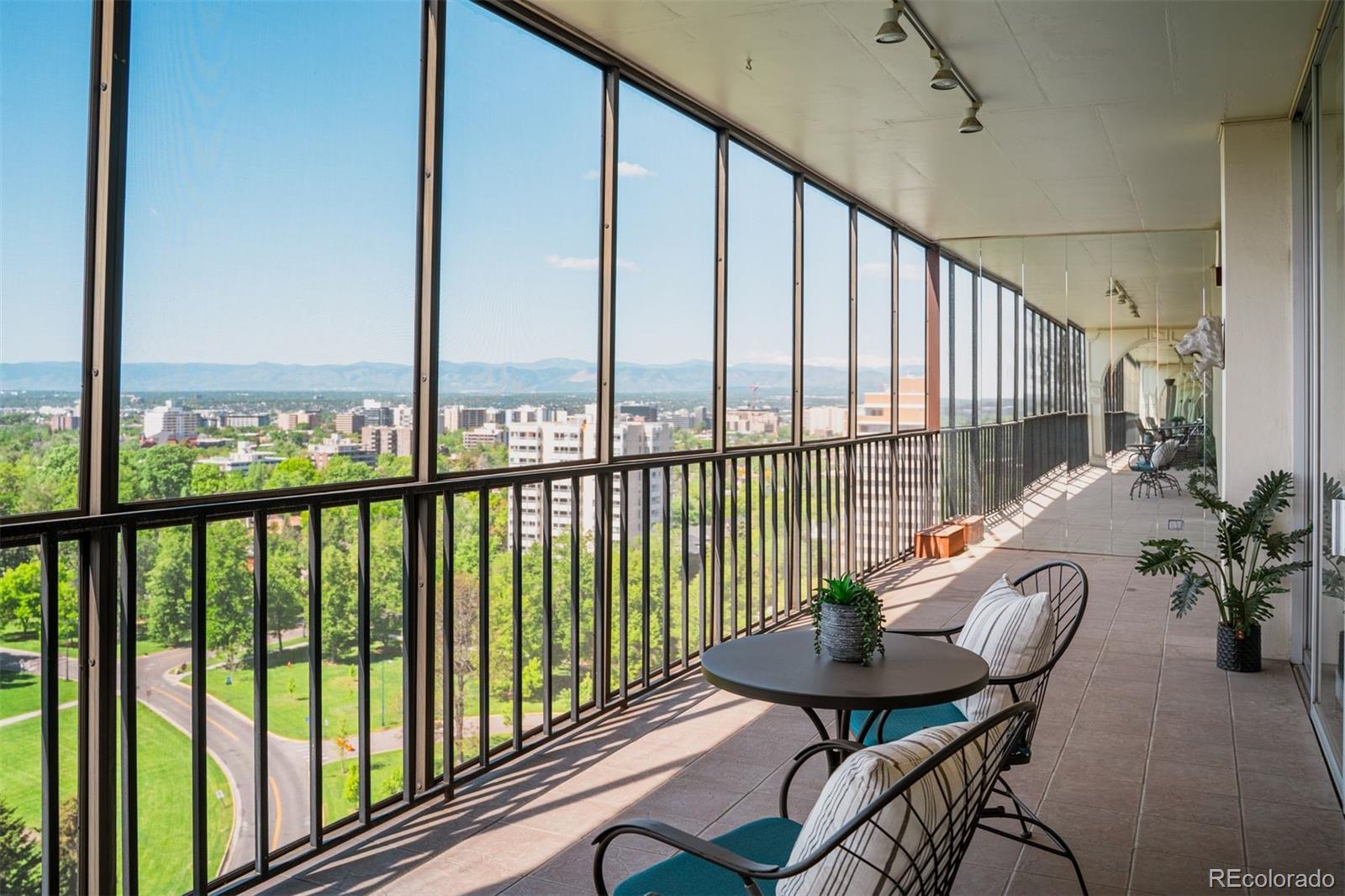 1201 N Williams Street Unit: 15A