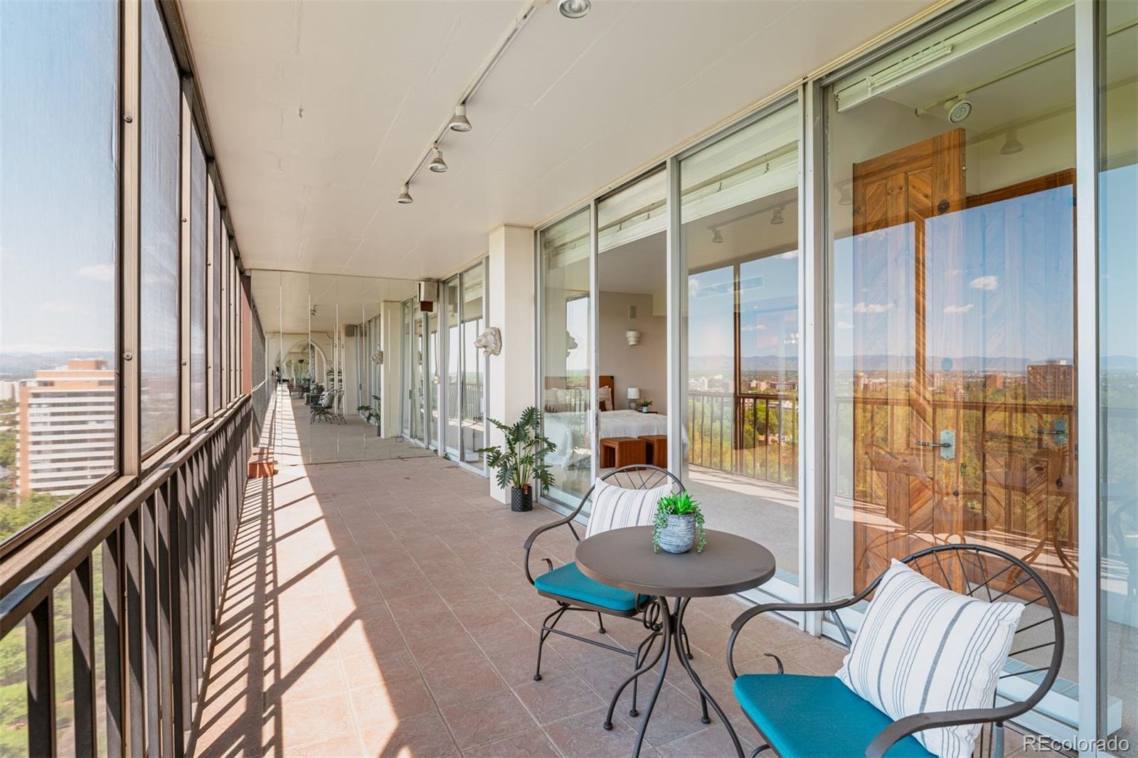 1201 N Williams Street Unit: 15A