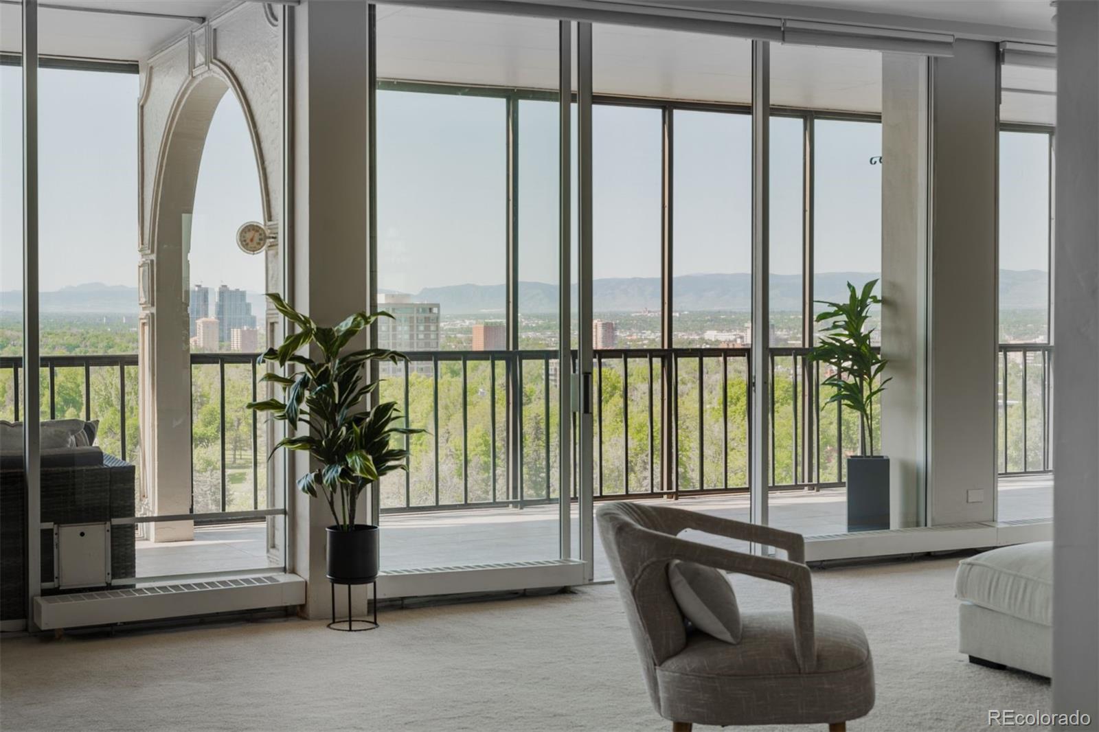 1201 N Williams Street Unit: 15A
