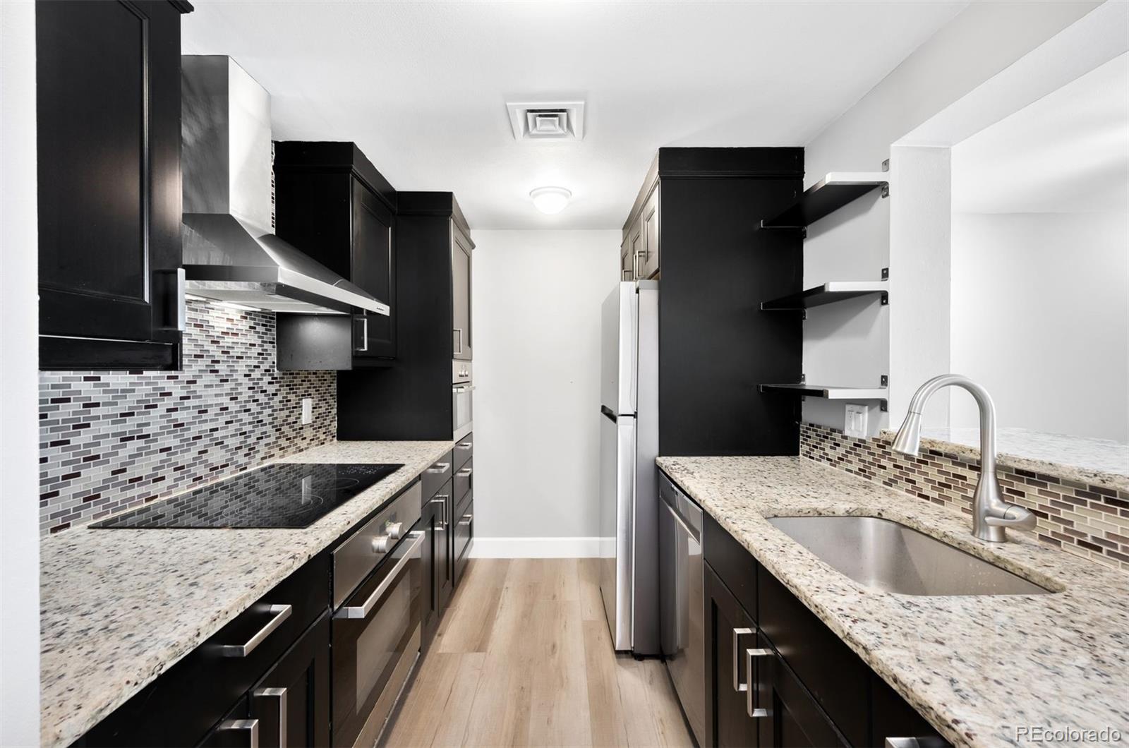 800 N Pearl Street Unit: 1211