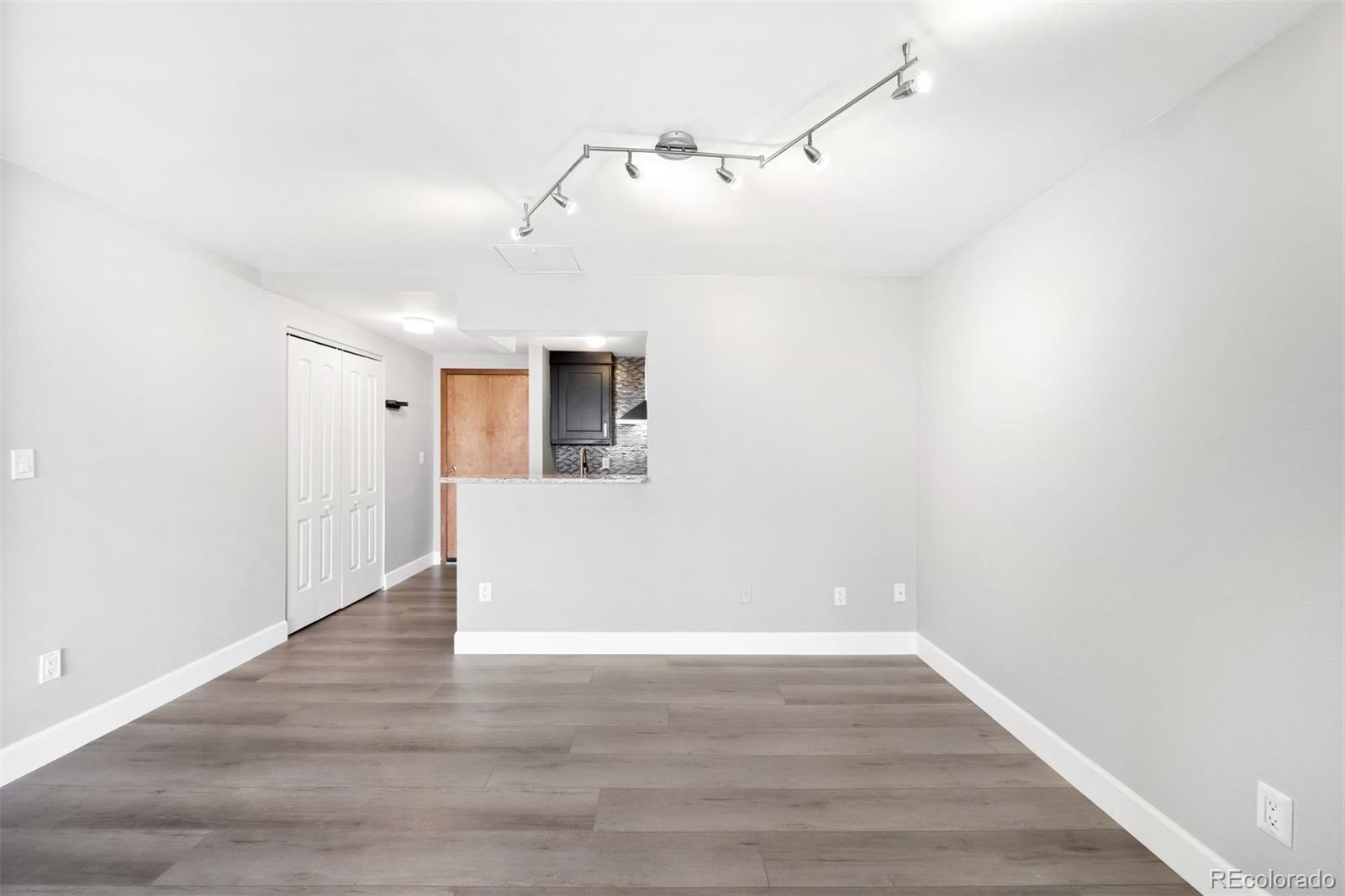 800 N Pearl Street Unit: 1211