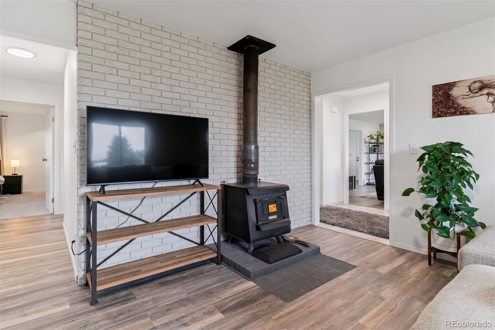 14582 Garfield Street