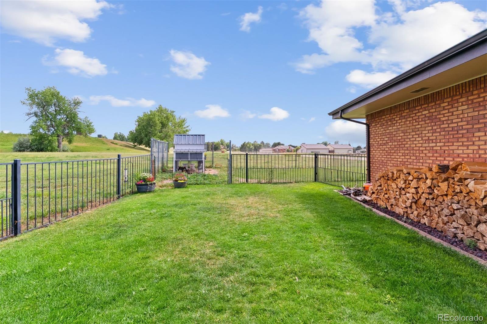 14582 Garfield Street