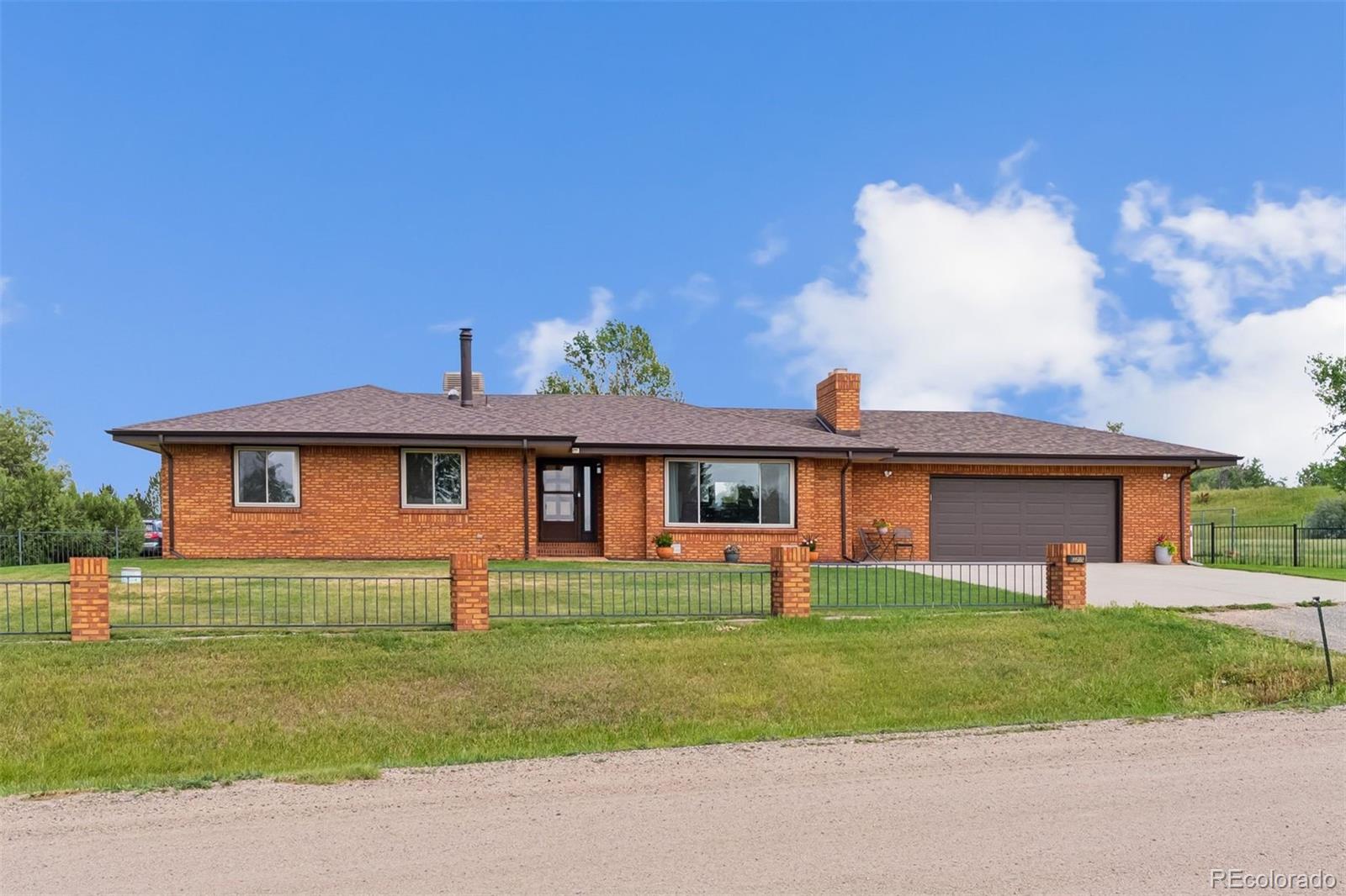 14582 Garfield Street