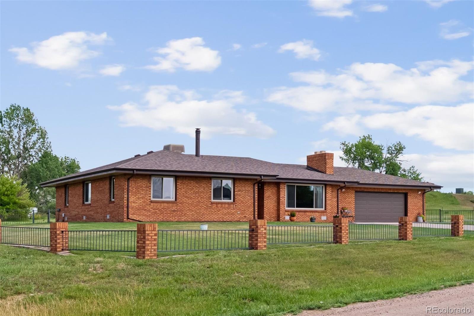 14582 Garfield Street