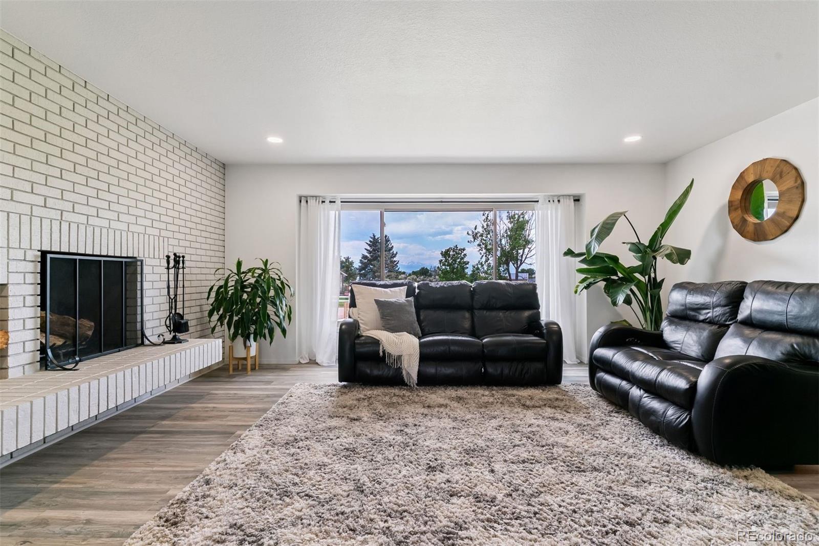 14582 Garfield Street