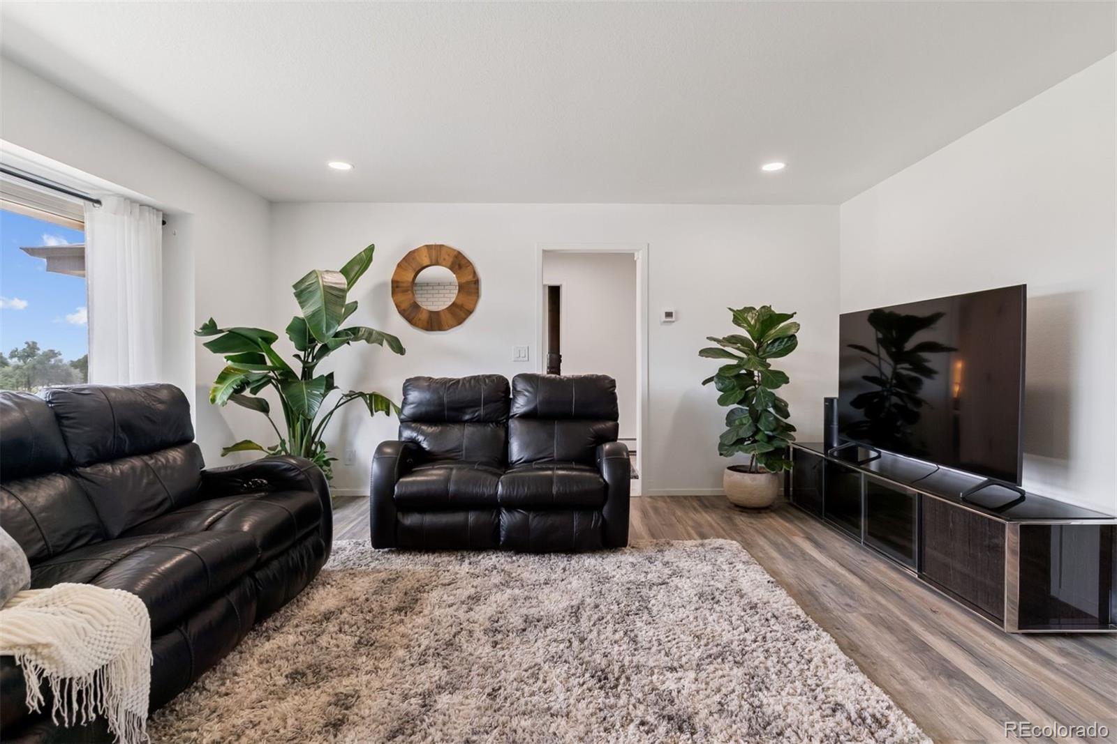 14582 Garfield Street