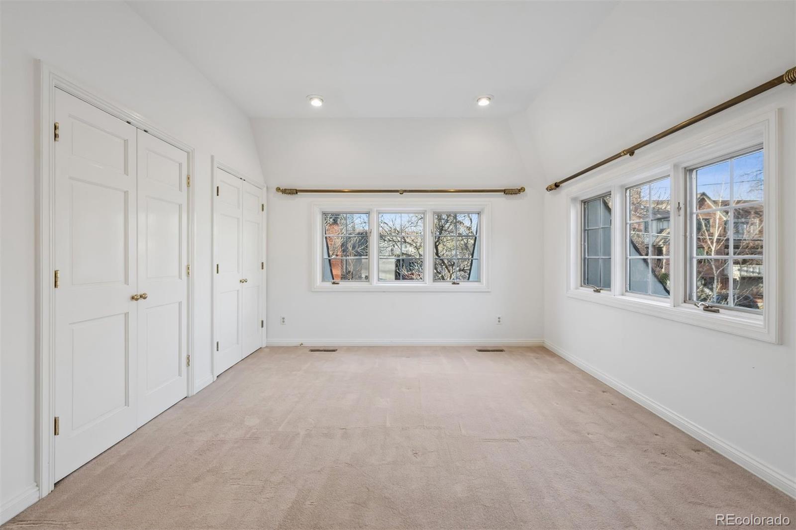 390 Saint Paul Street