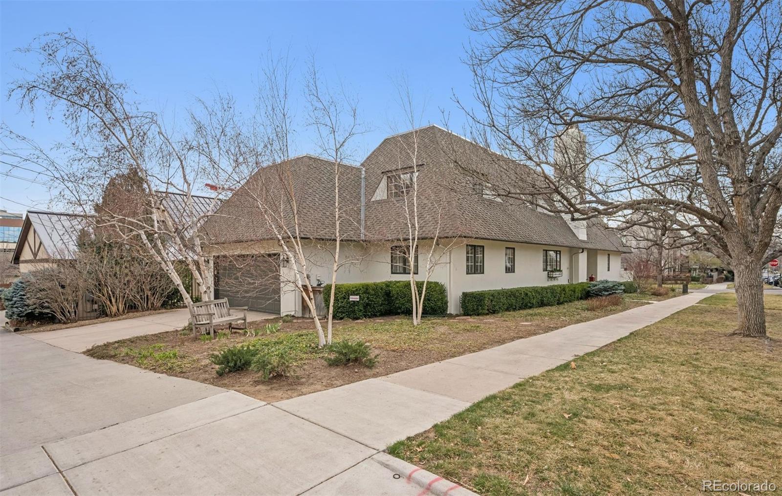 390 Saint Paul Street