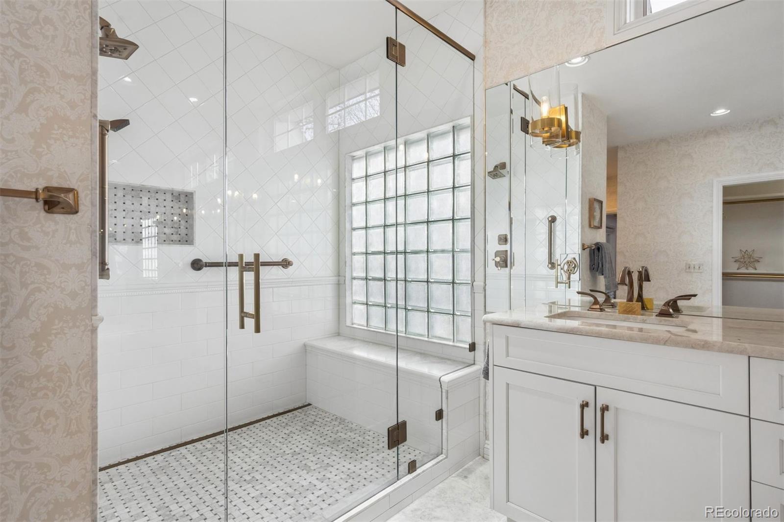 390 Saint Paul Street