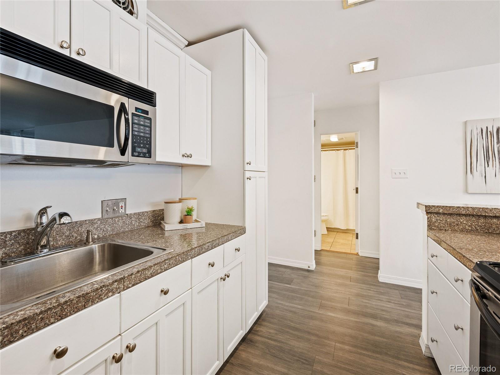 1050 N Corona Street Unit: 204