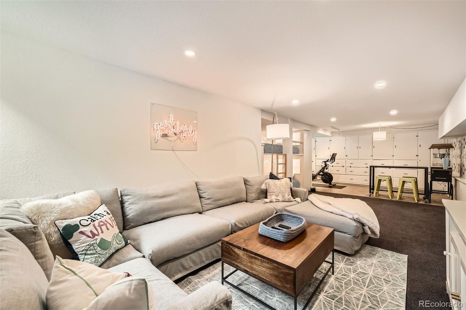 340 Dahlia Street