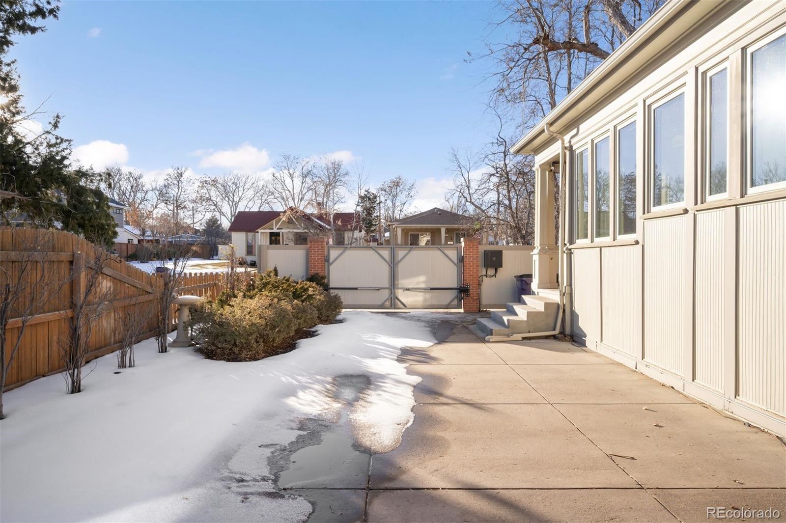 2550 W 43rd Avenue