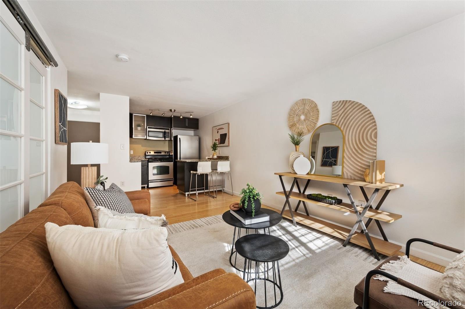 1032 N Clarkson Street Unit: 104