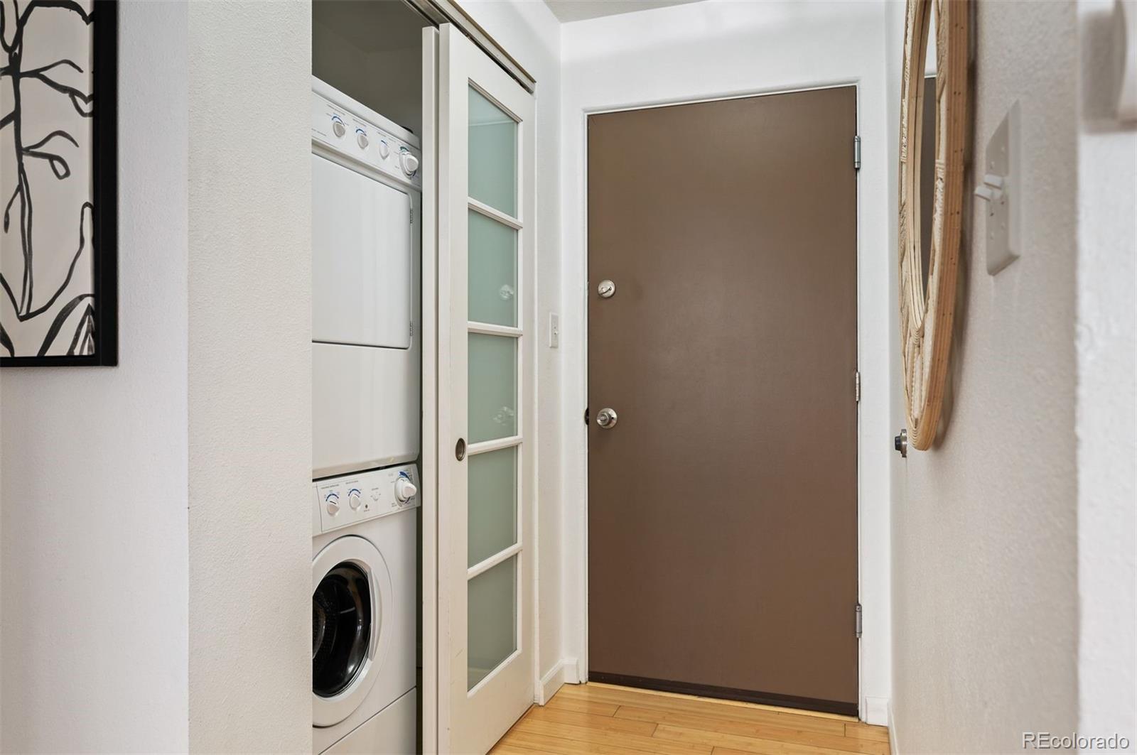 1032 N Clarkson Street Unit: 104