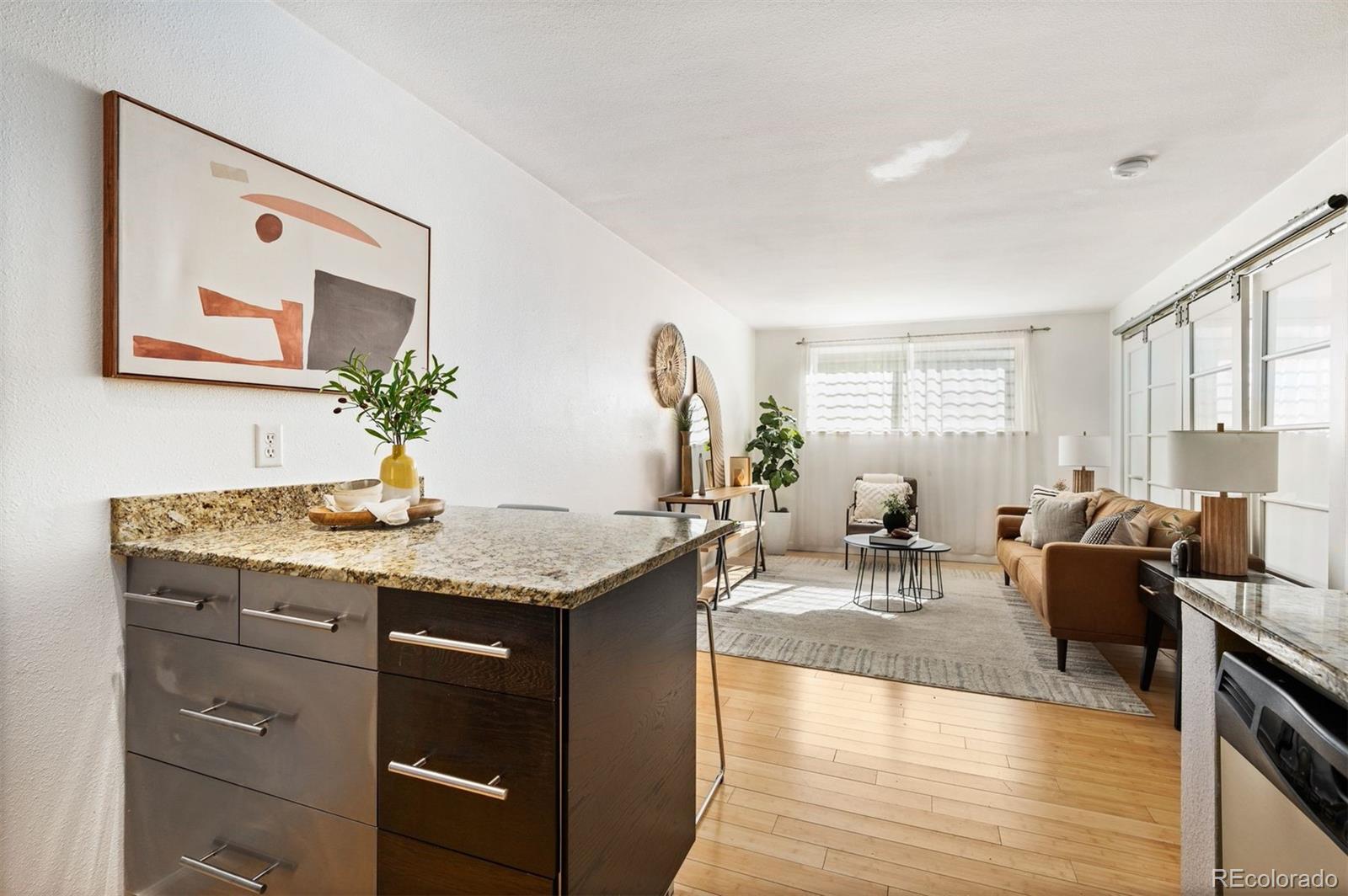 1032 N Clarkson Street Unit: 104