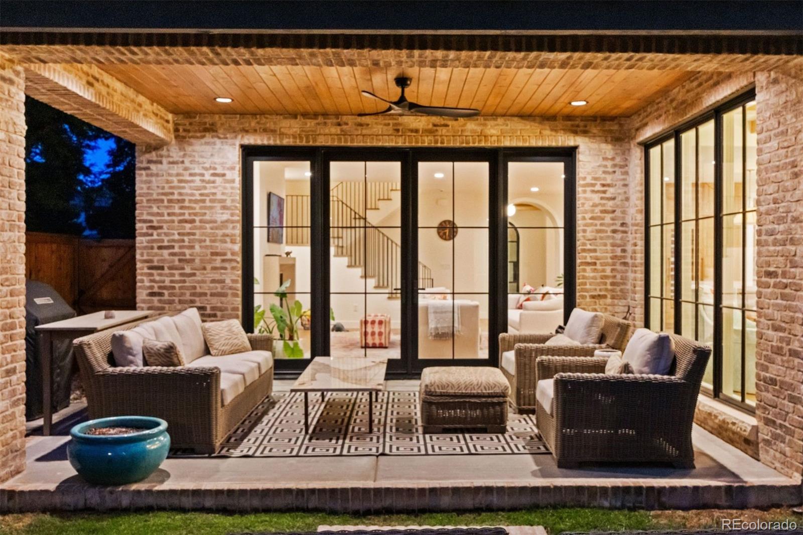 2419 S Clayton Street