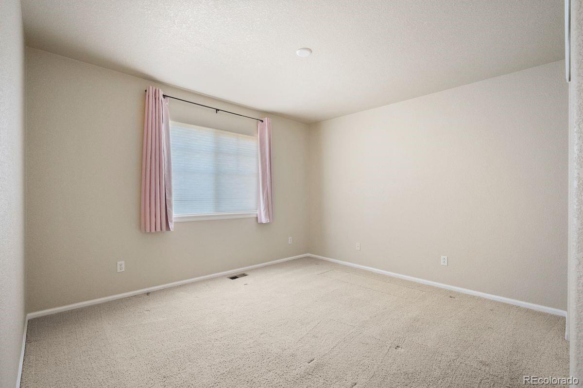 7036 S Gun Club Court