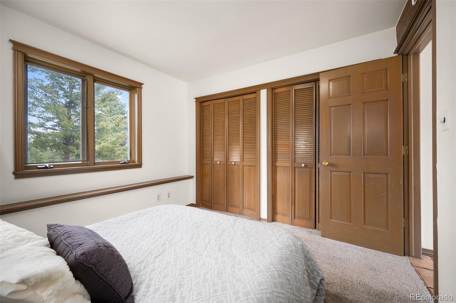 5939 S Skyline Drive