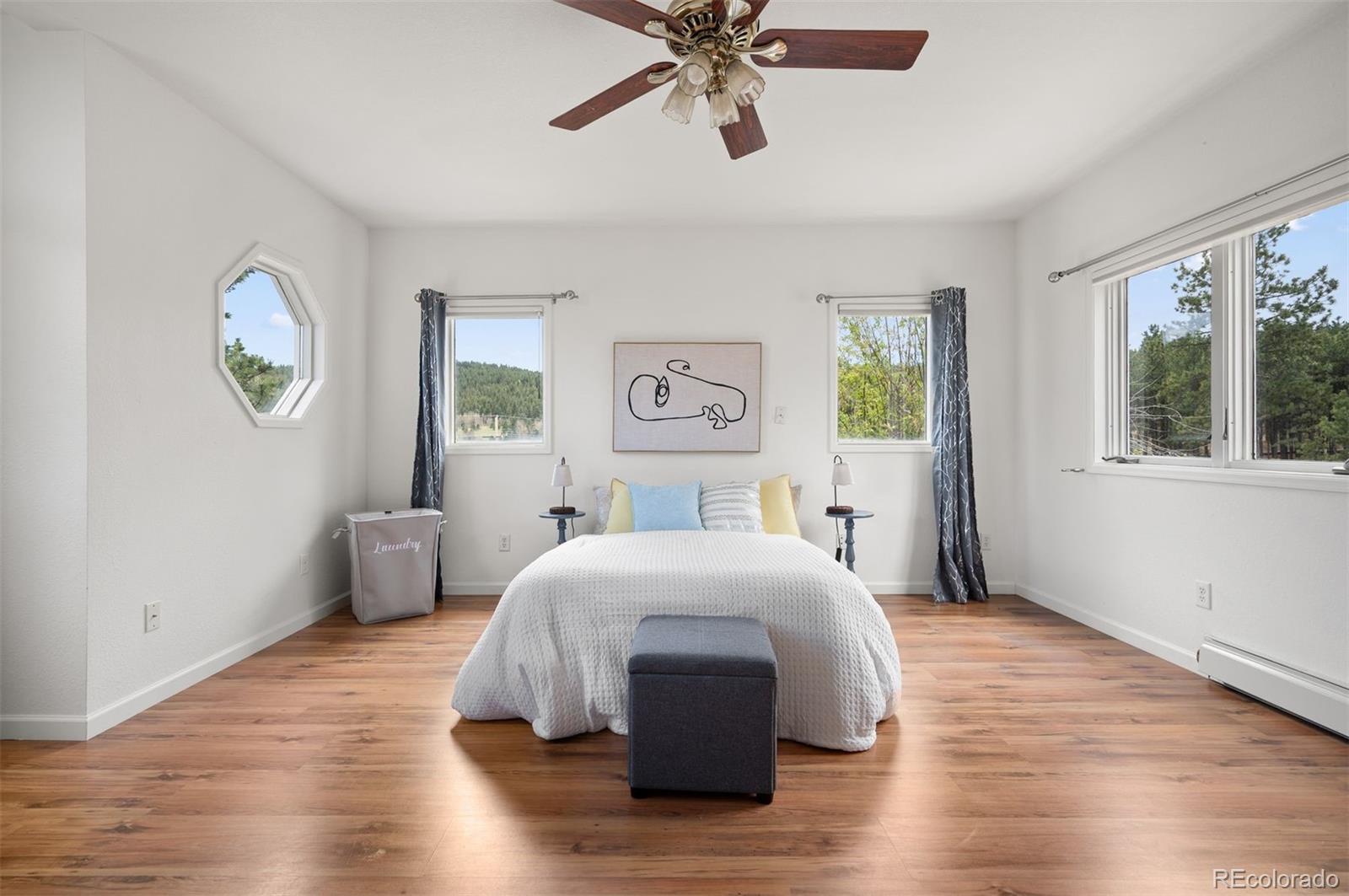5939 S Skyline Drive