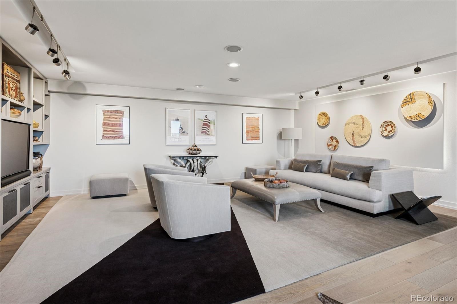 460 S Marion Parkway Unit: 1856