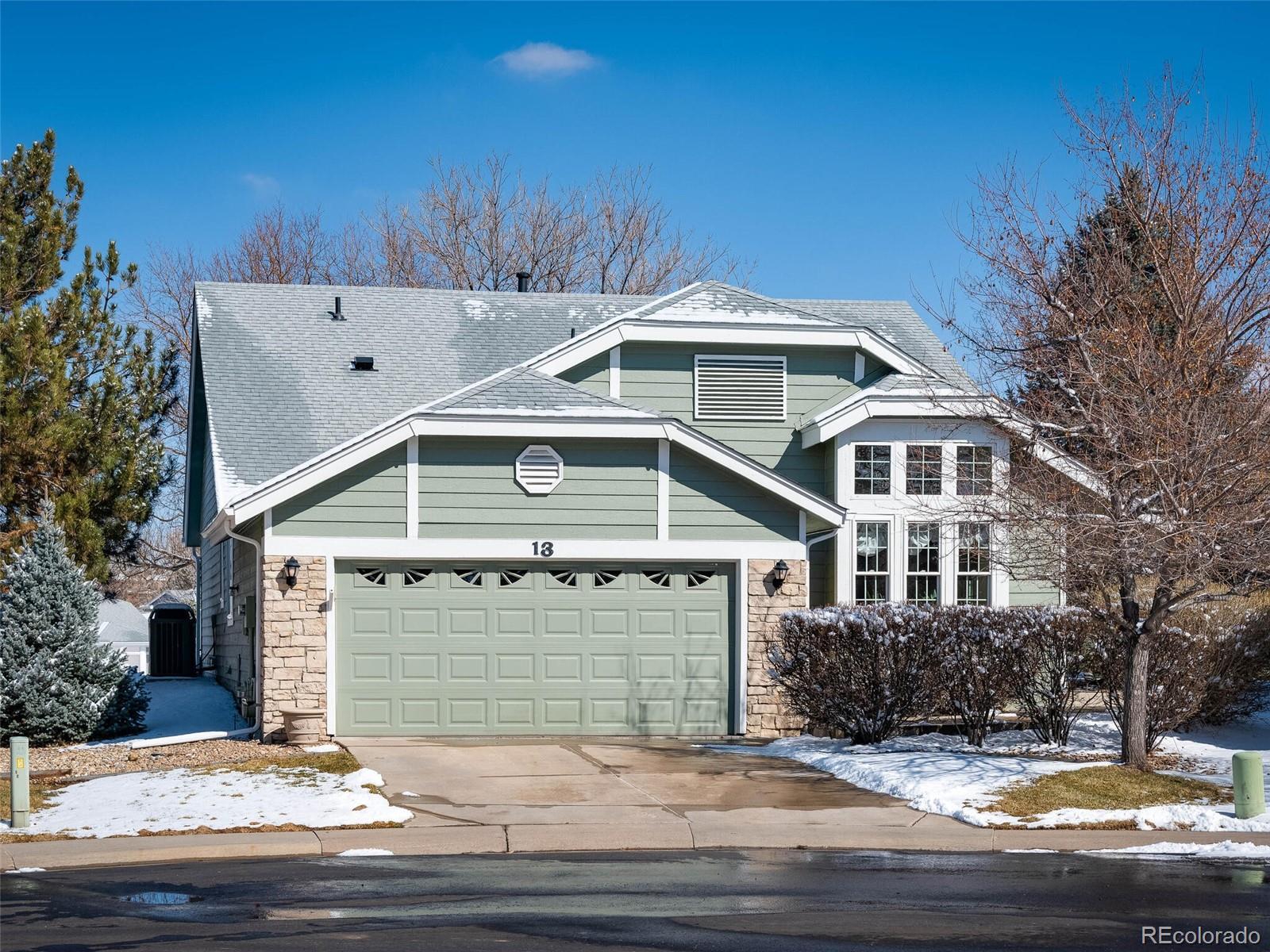 13 Aldershot Court