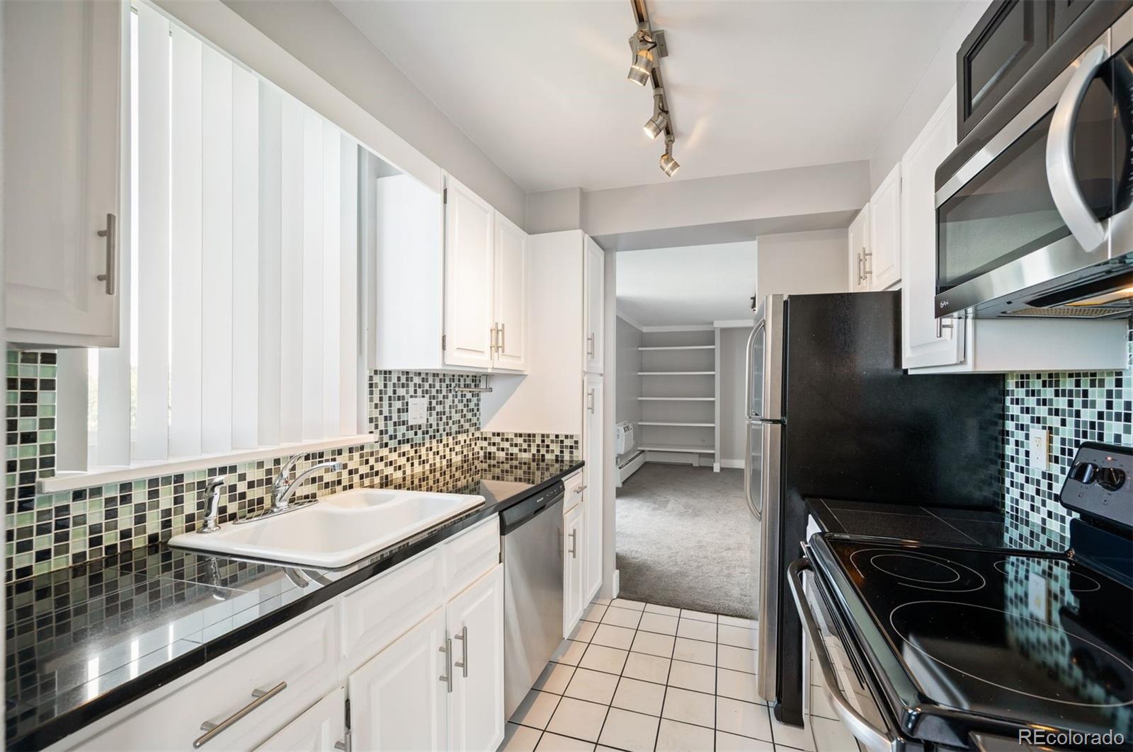 909 N Lafayette Street Unit: 702