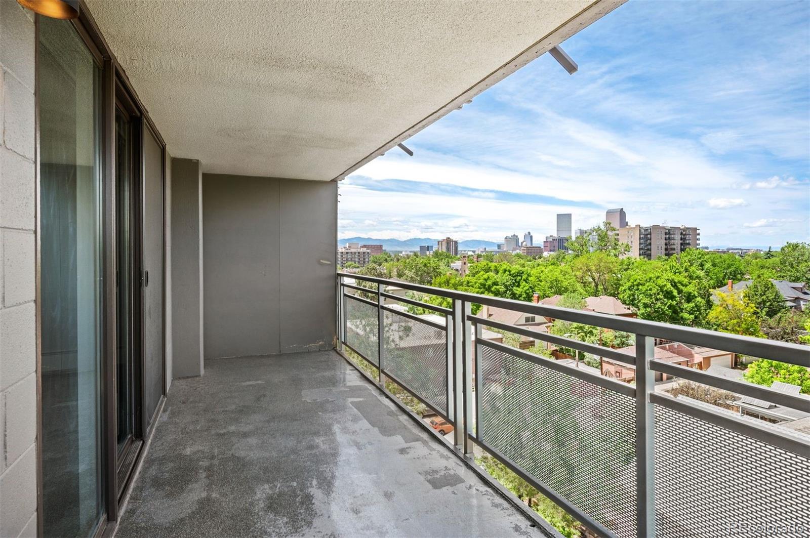 909 N Lafayette Street Unit: 702