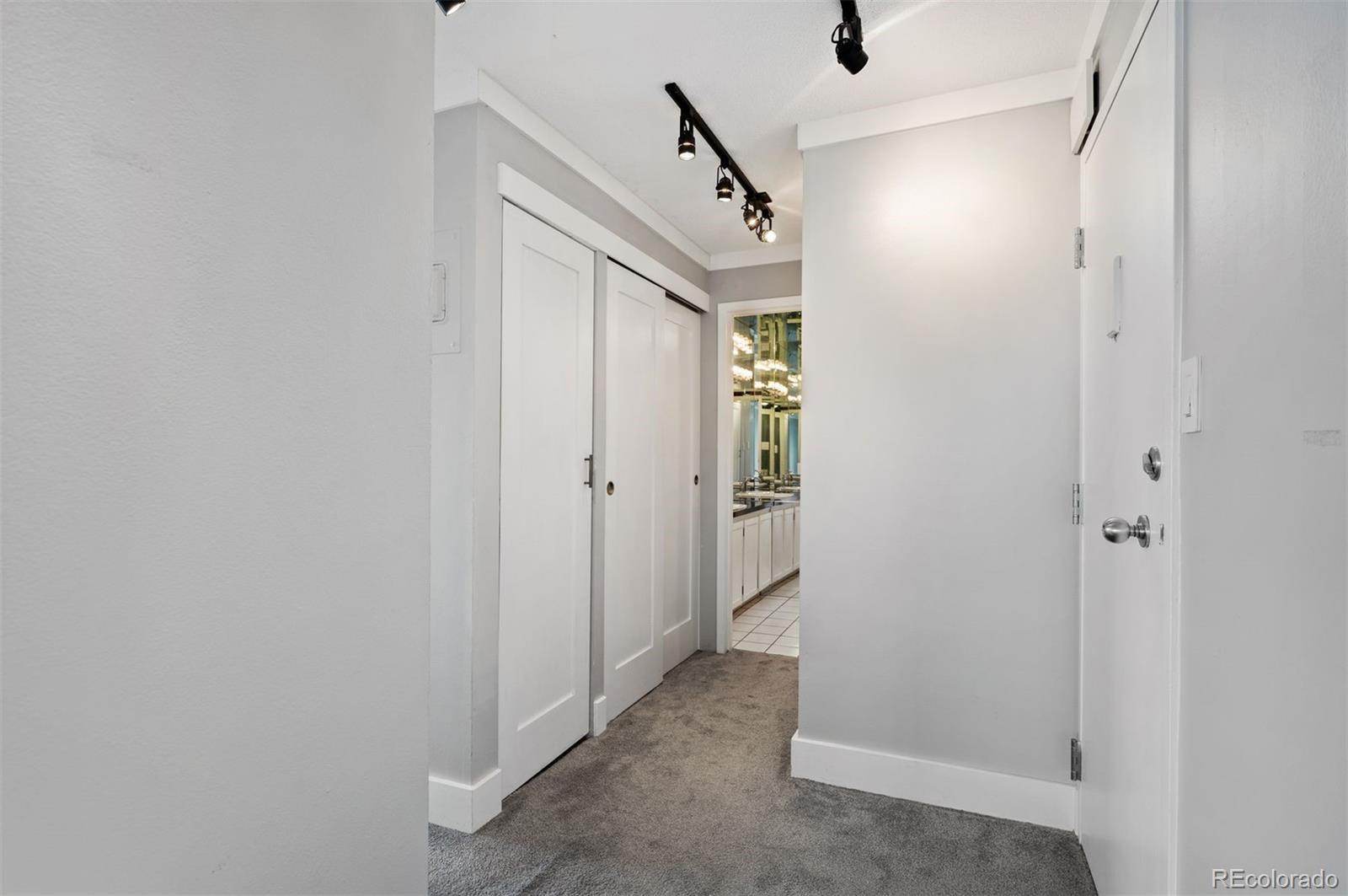 909 N Lafayette Street Unit: 702