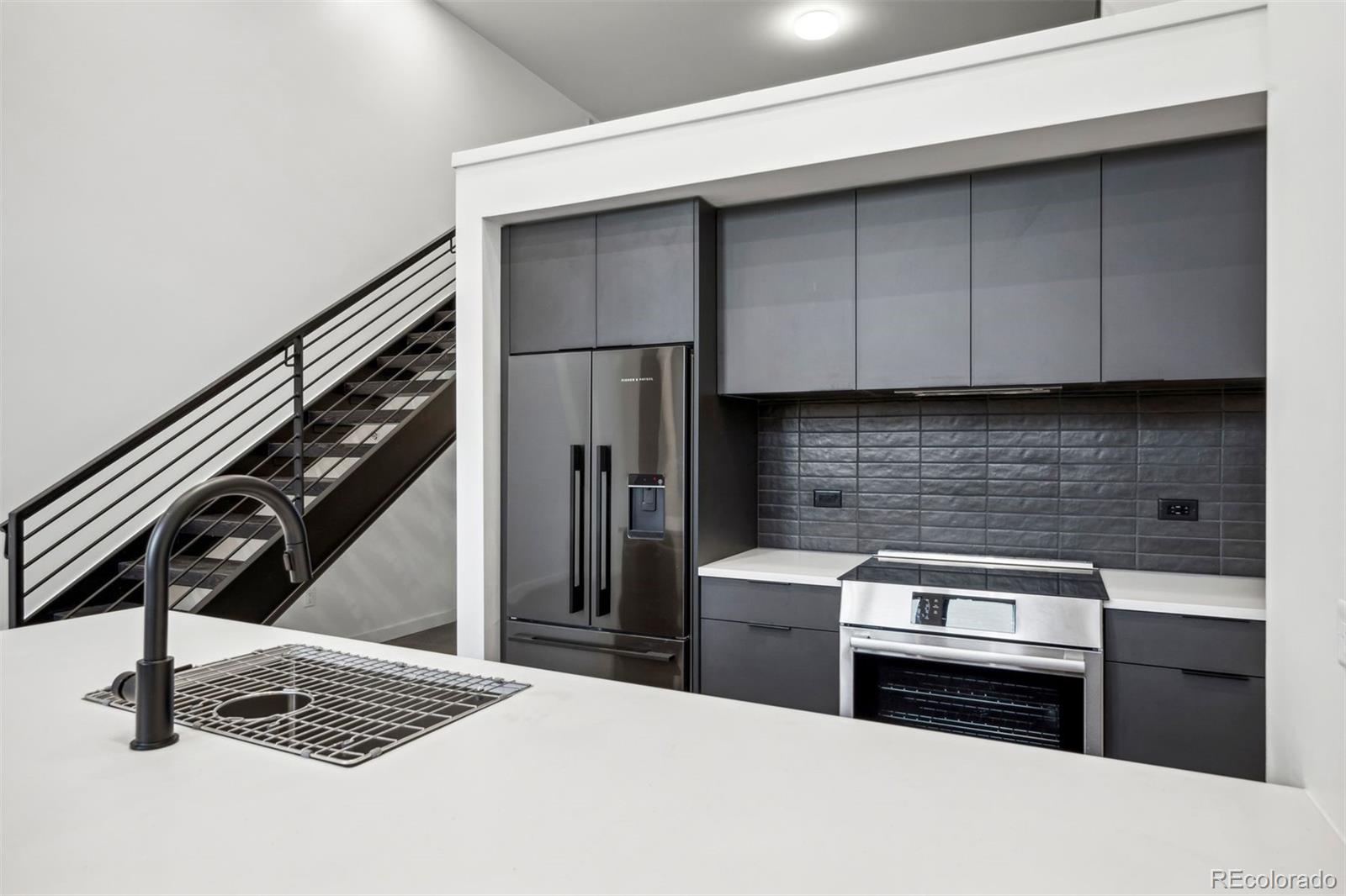 1601 Park Avenue Unit: 110