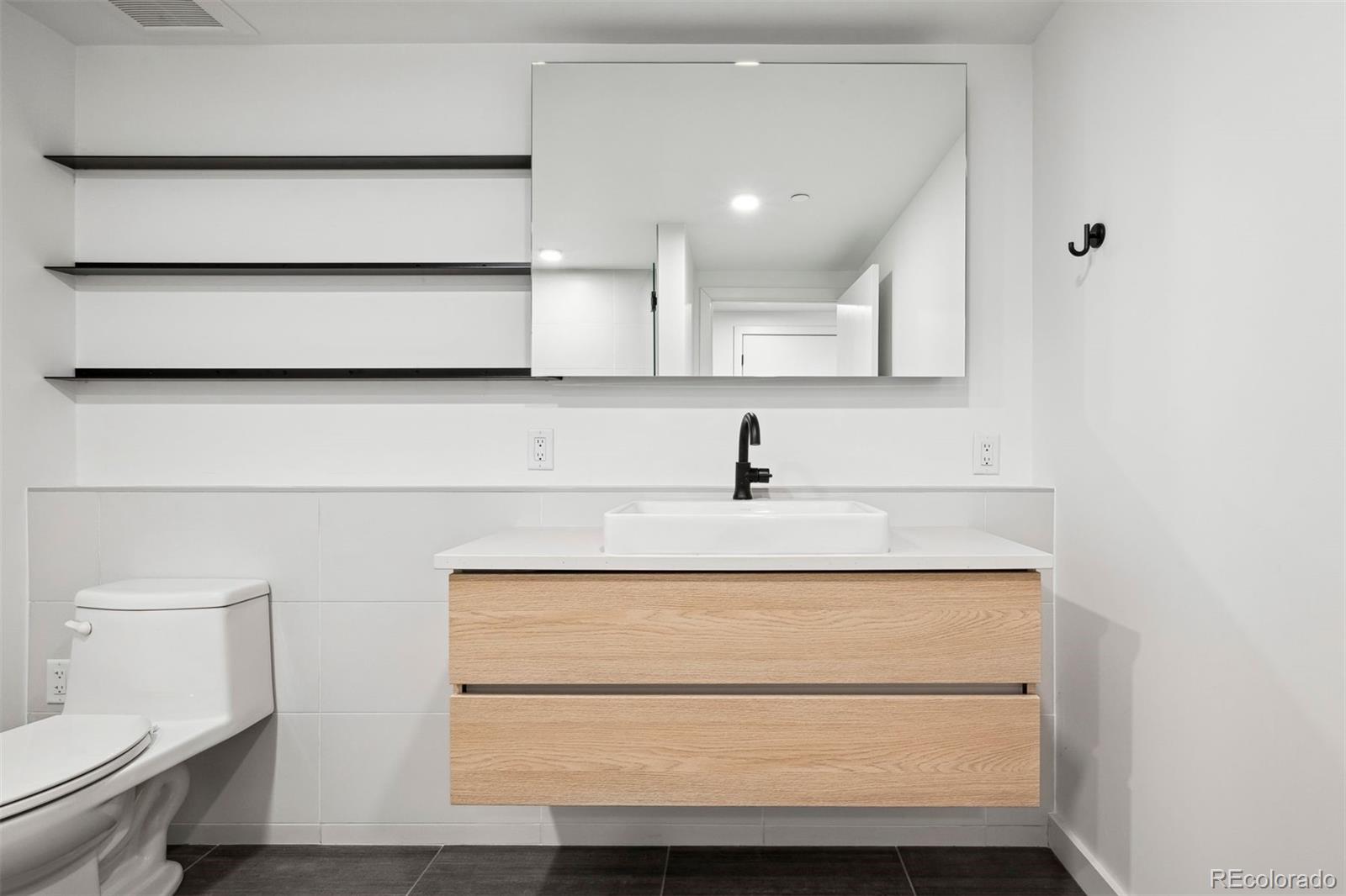 1601 Park Avenue Unit: 110
