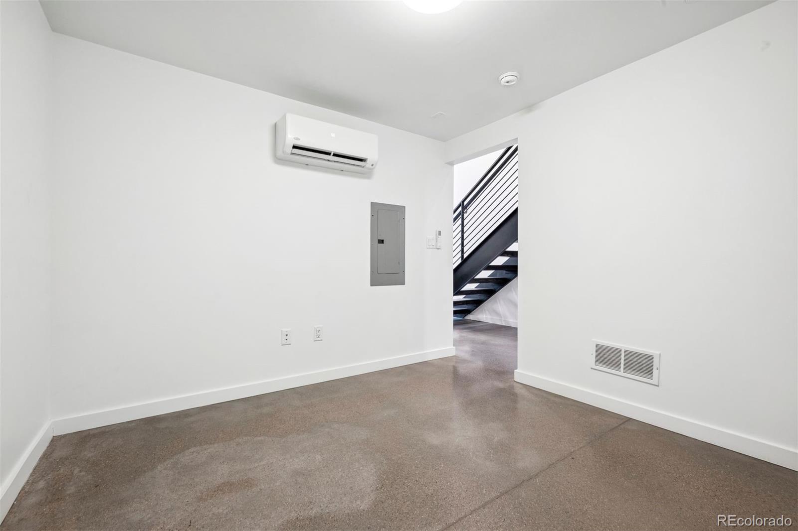 1601 Park Avenue Unit: 110