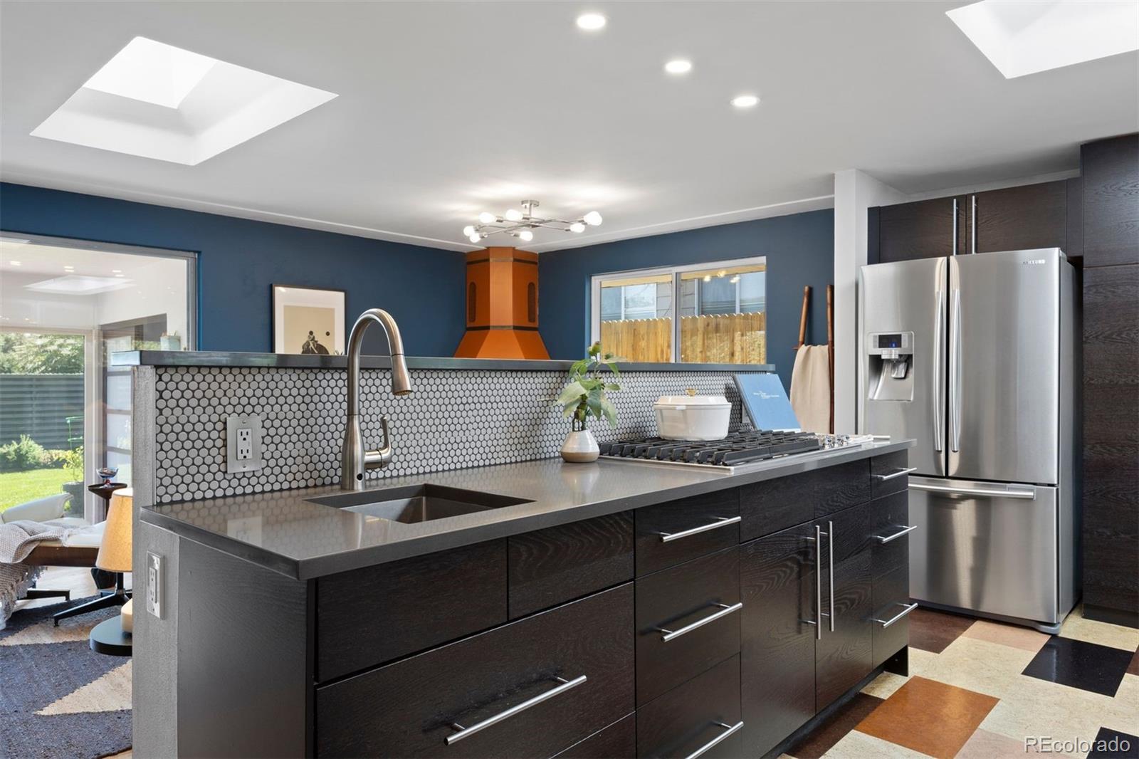 2710 S Lowell Boulevard