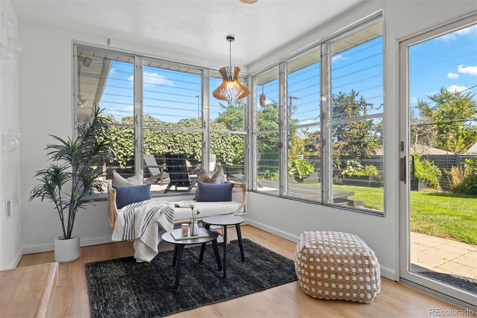 2710 S Lowell Boulevard