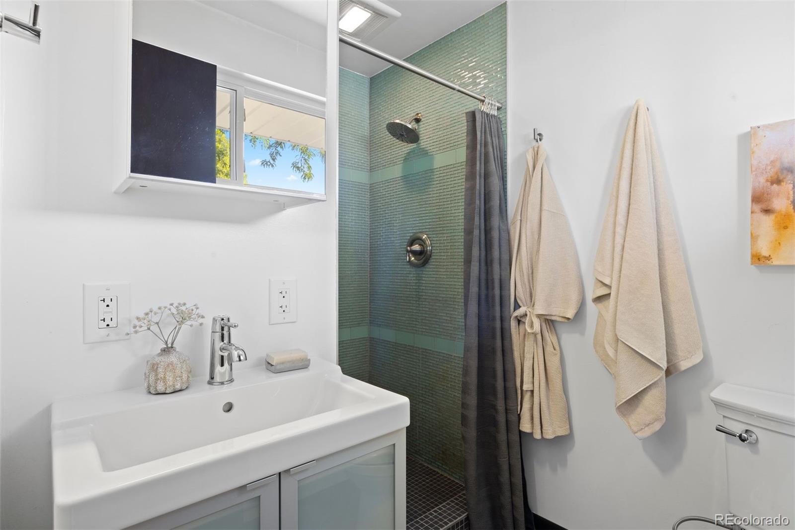 2710 S Lowell Boulevard