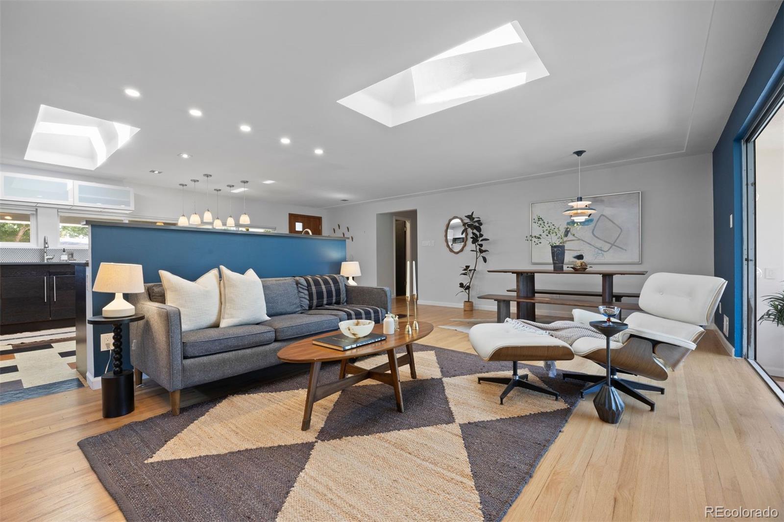 2710 S Lowell Boulevard