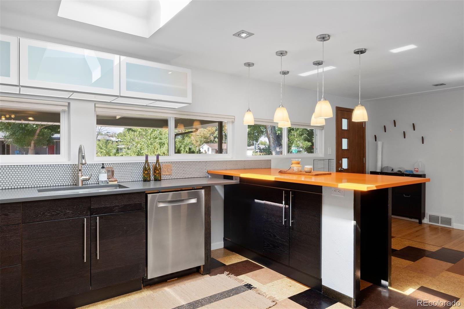 2710 S Lowell Boulevard