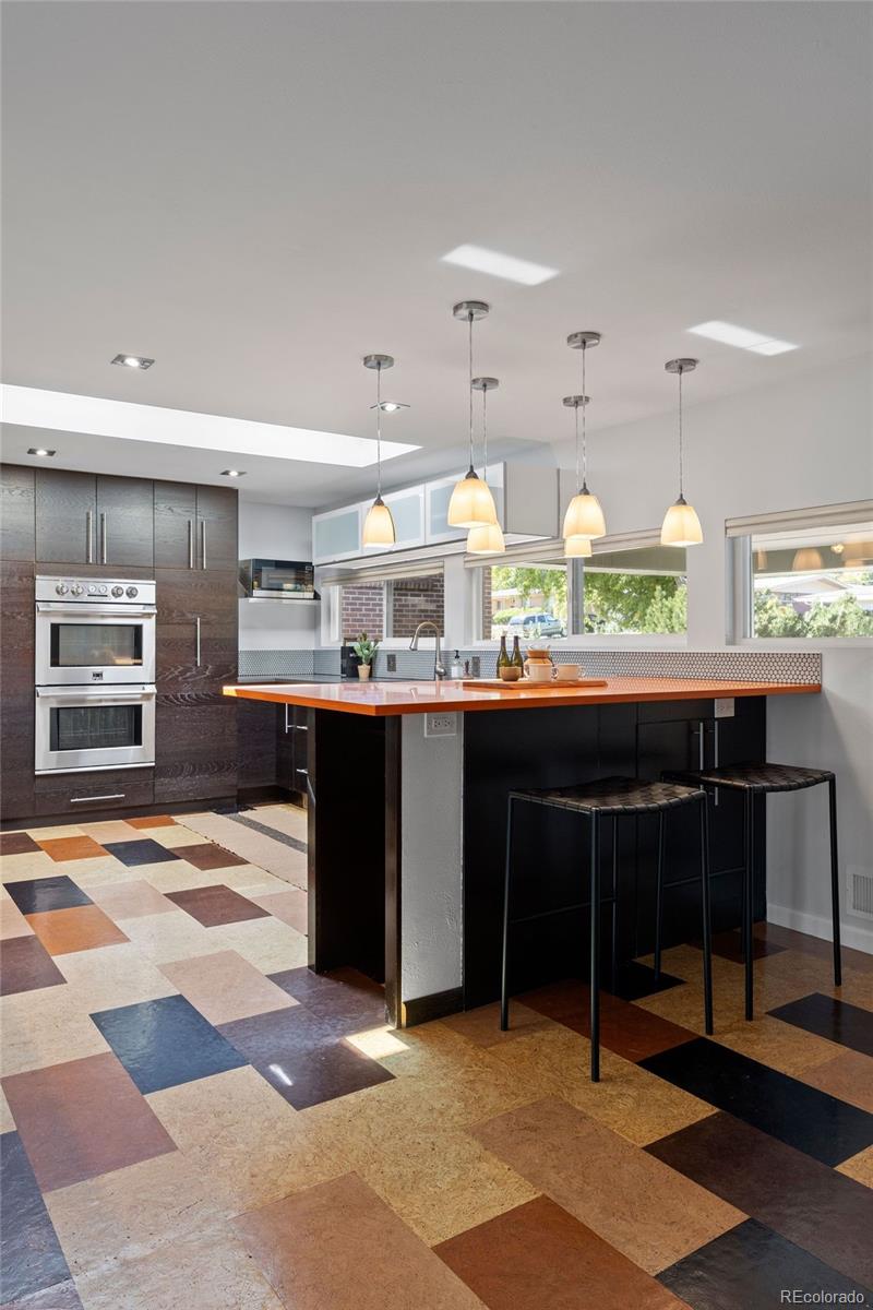 2710 S Lowell Boulevard