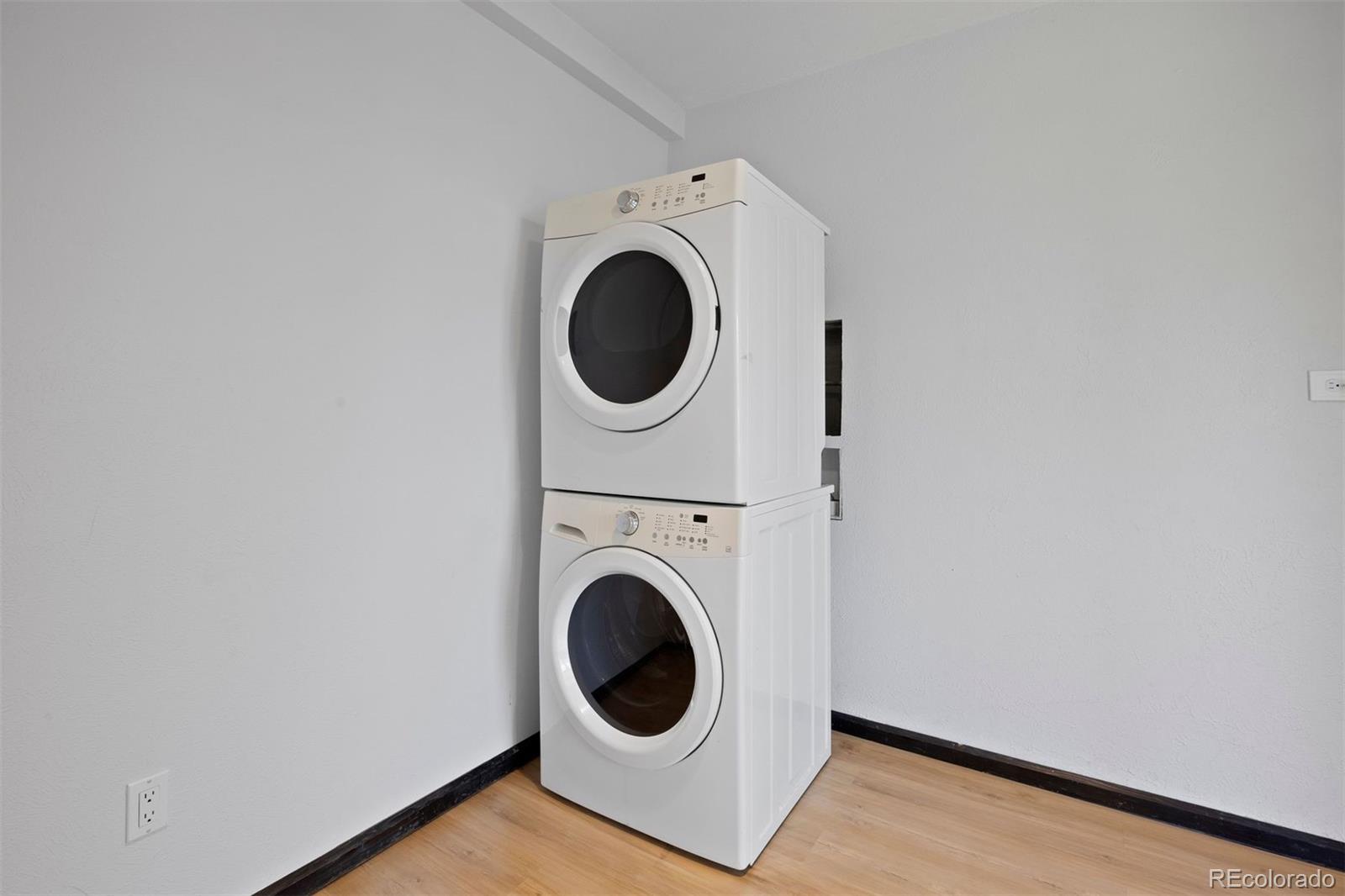 2710 S Lowell Boulevard