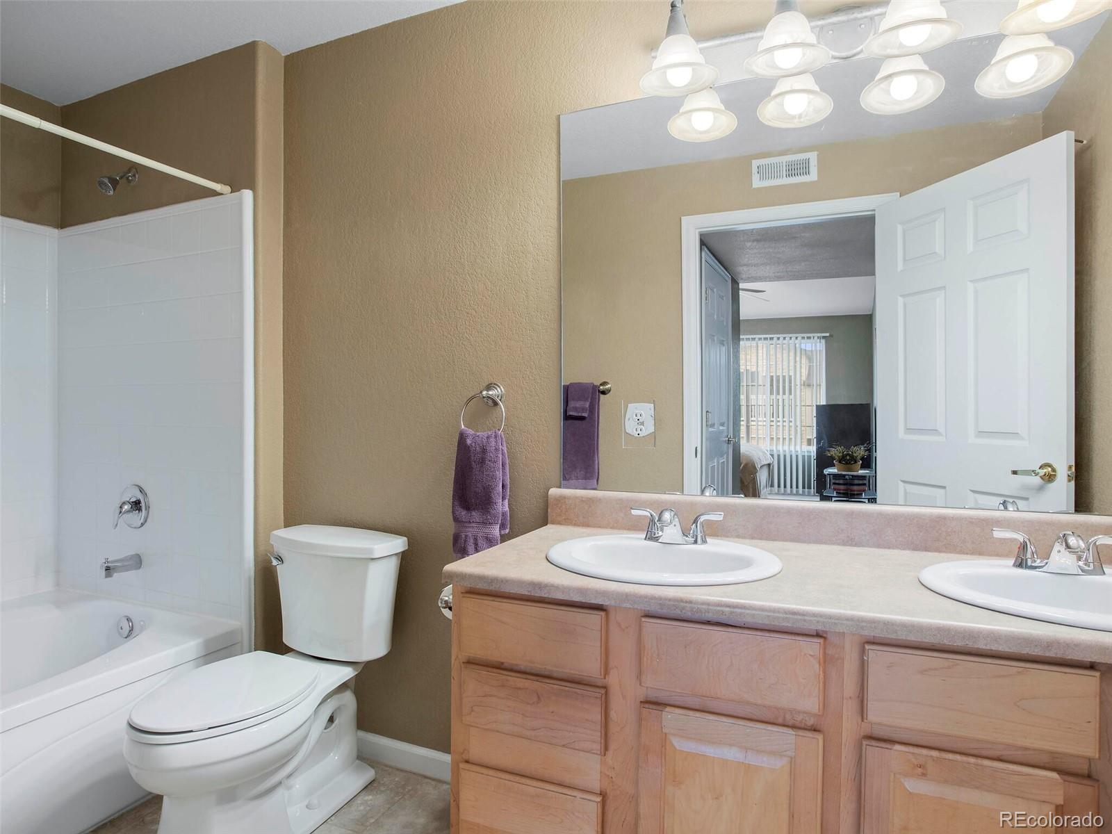 10131 E Carolina Drive Unit: 201
