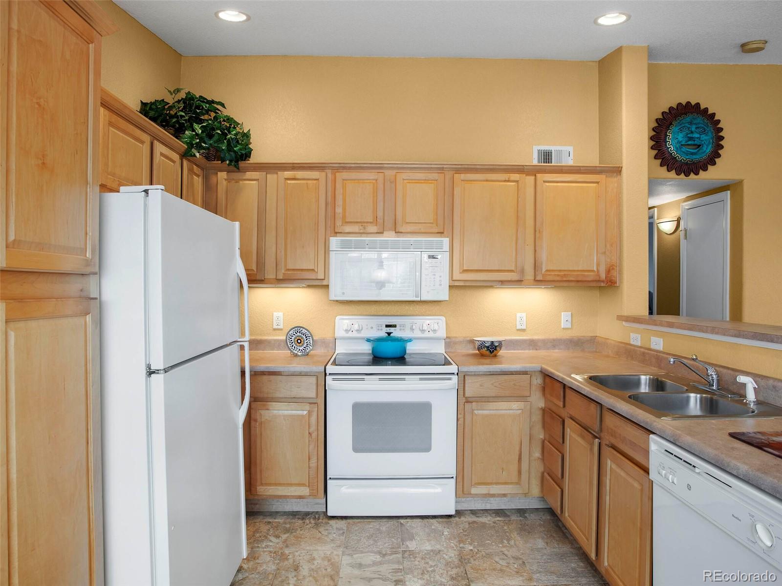 10131 E Carolina Drive Unit: 201