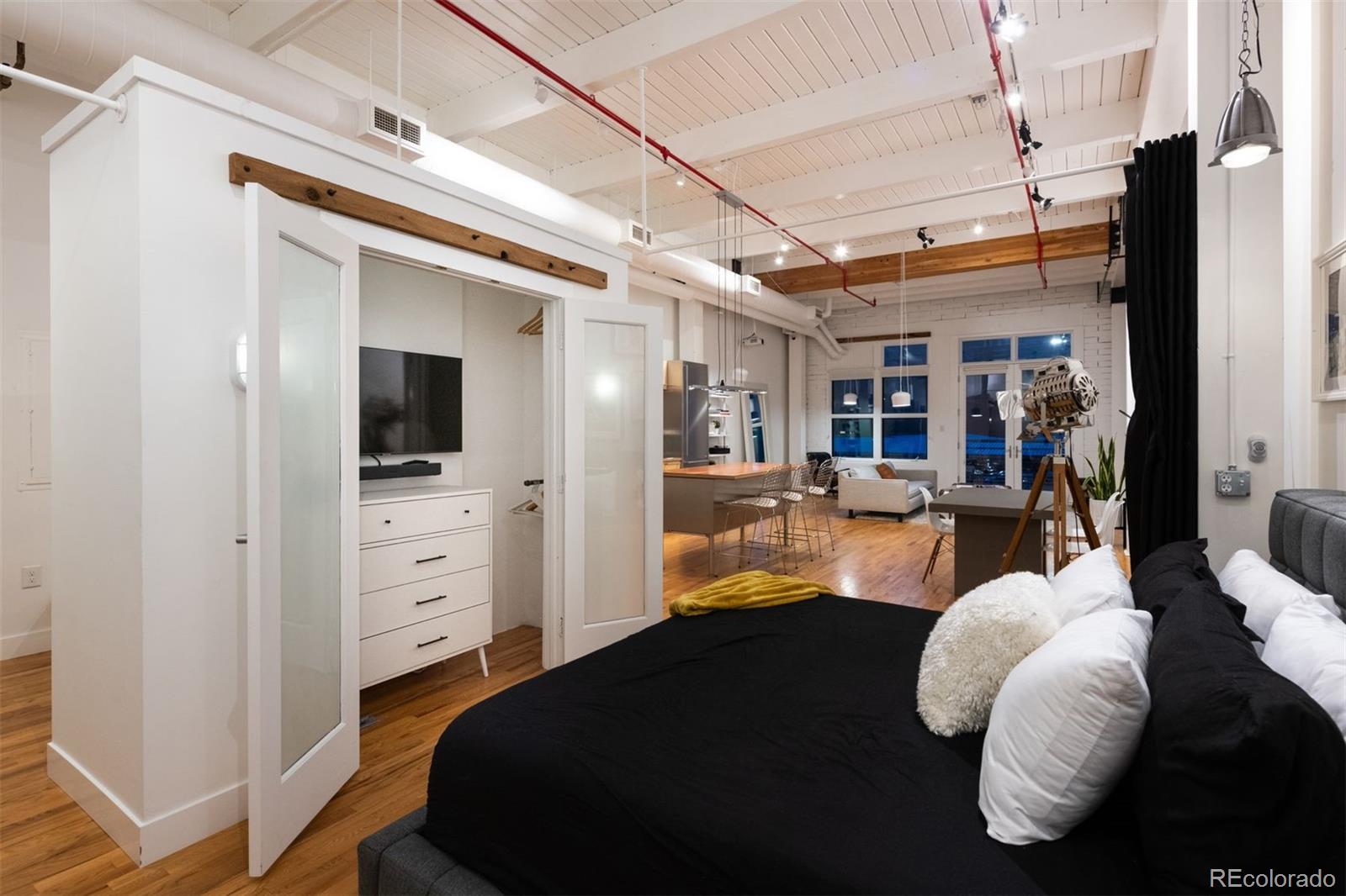 2955 Inca Street Unit: 2F