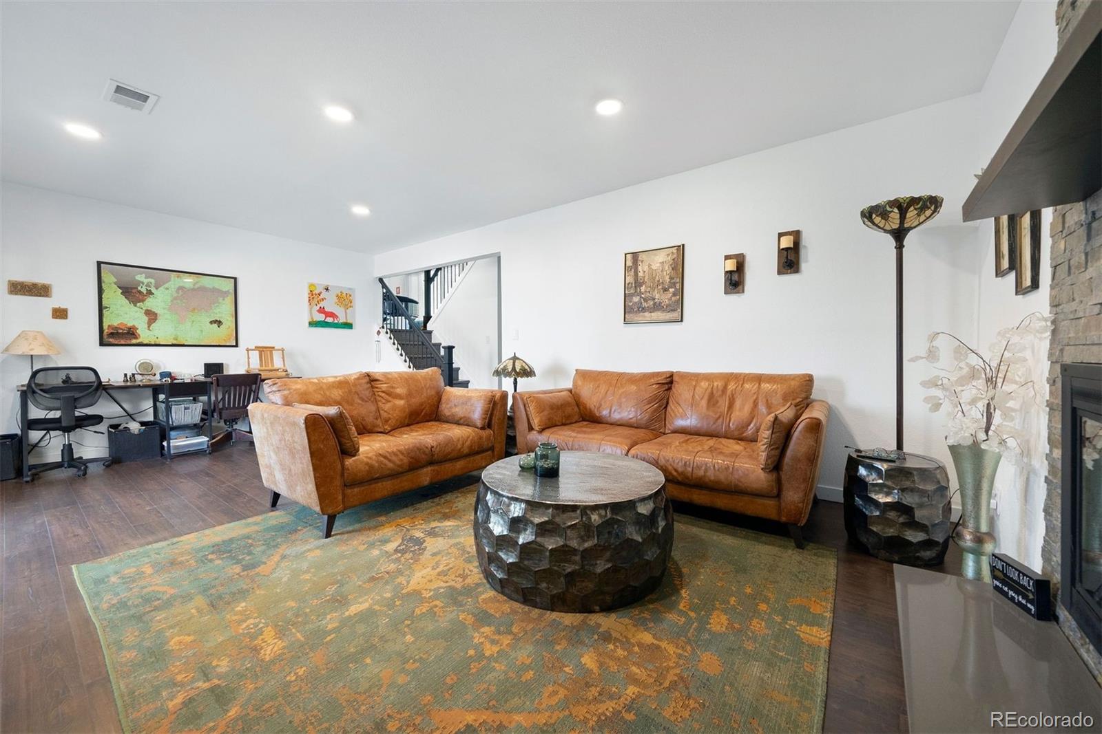 642 Deframe Court