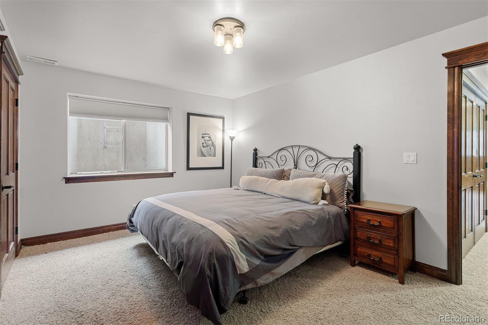 6708 Tremolite Court
