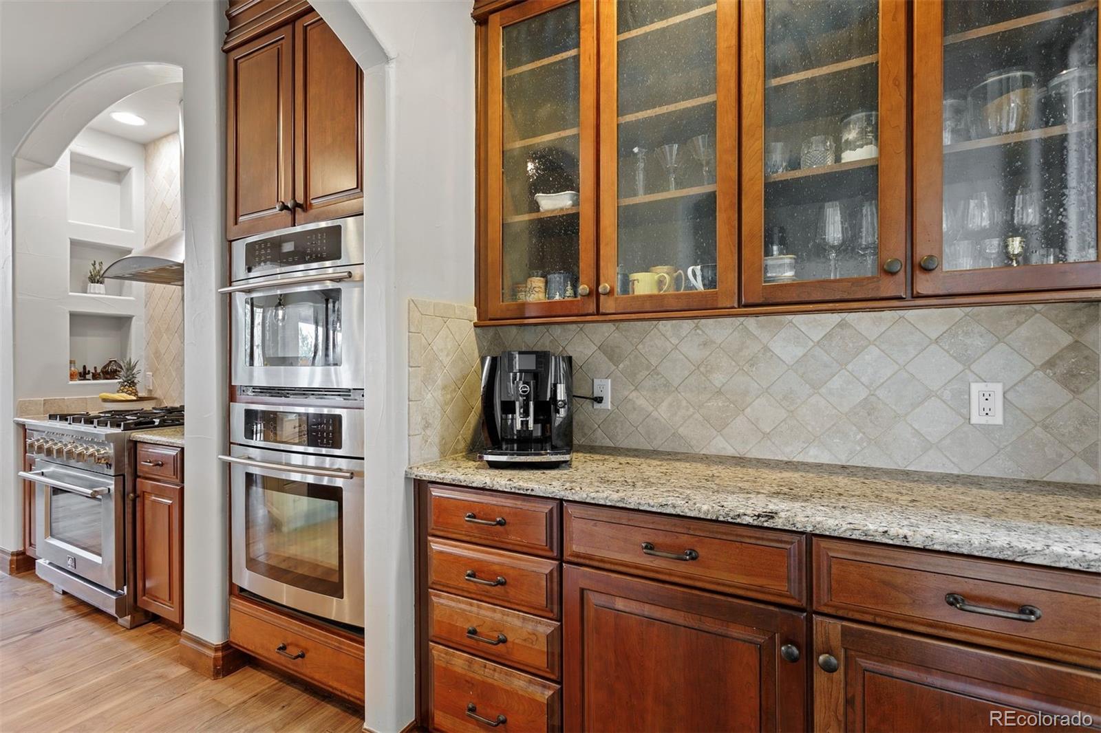 6708 Tremolite Court
