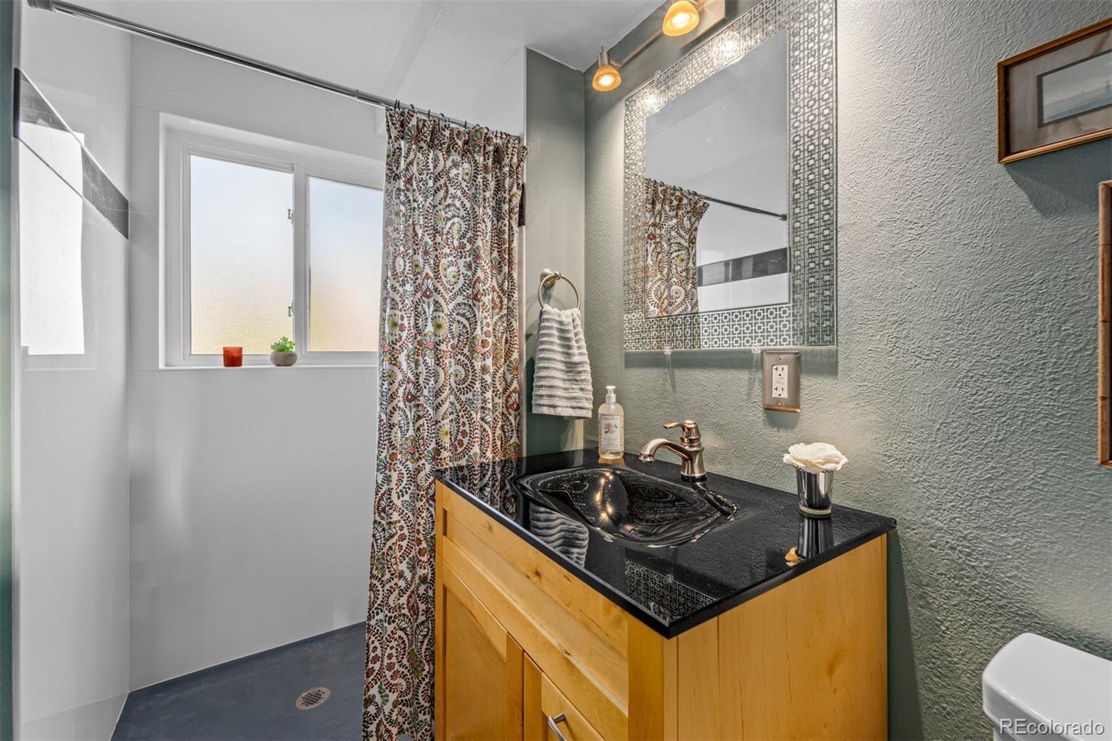 13316 W Center Drive
