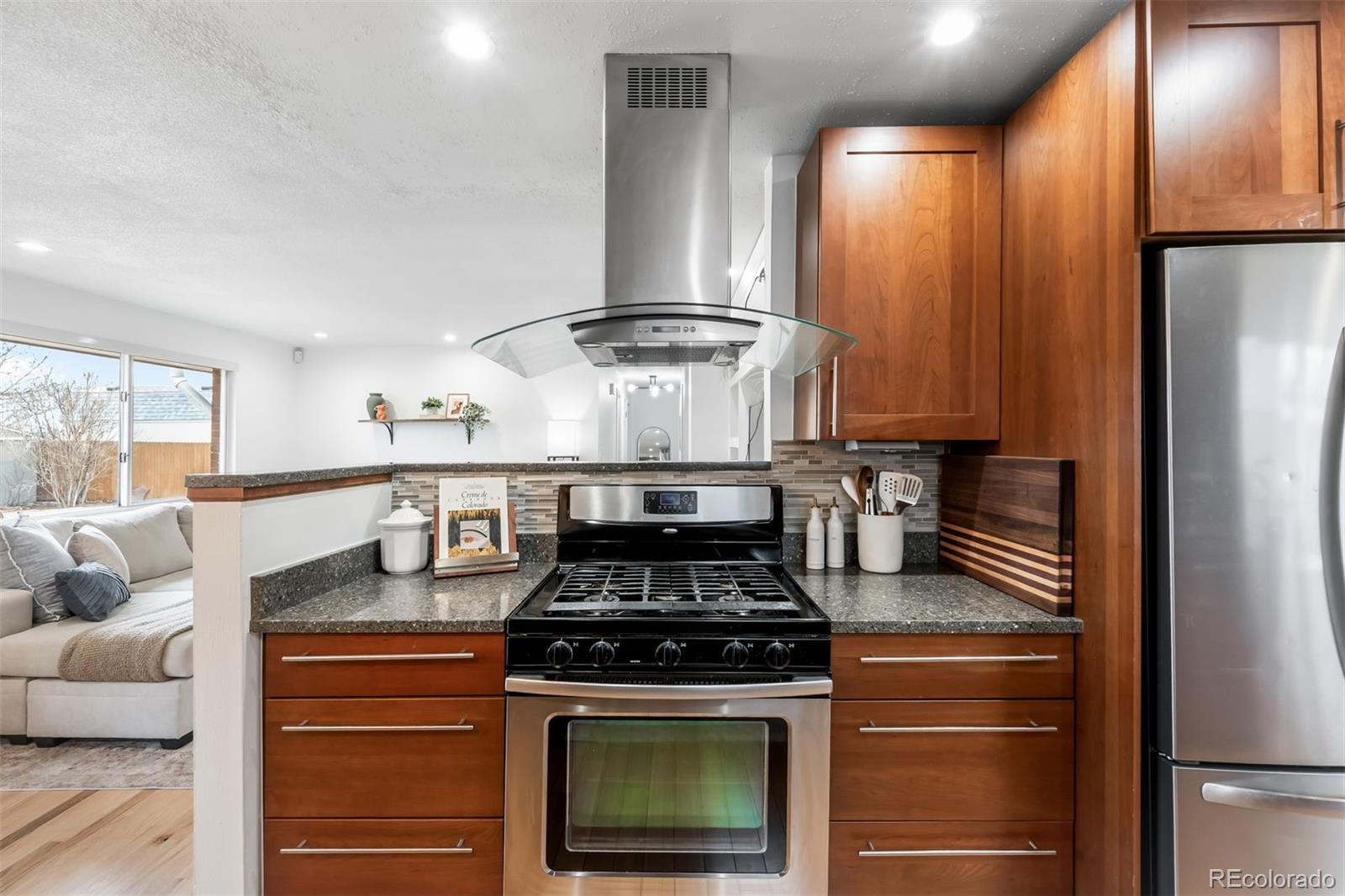 1448 S Oneida Street